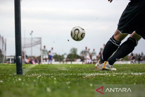 Adrian Wibowo Memulai Karirnya Bersama LA FC Adrian Wibowo Memulai Karirnya Bersama LA FC