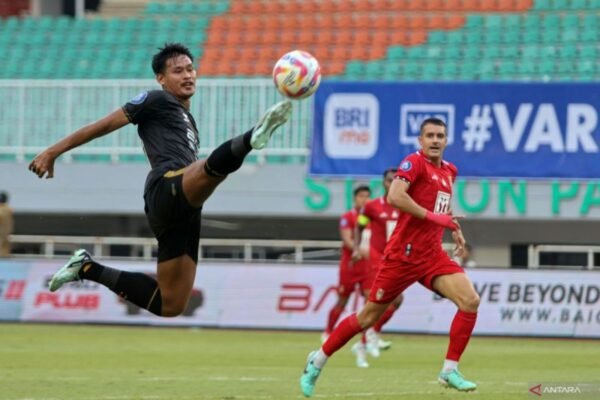 Liga 1: Malut United Menang Melawan Dewa United dengan Skor 2-1 Liga 1: Malut United Menang Melawan Dewa United dengan Skor 2-1