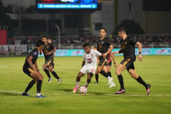 PSIS Tegaskan Keterlambatan Gaji Tidak Berkaitan dengan Hasil Pertandingan Melawan Malut United PSIS Tegaskan Keterlambatan Gaji Tidak Berkaitan dengan Hasil Pertandingan Melawan Malut United