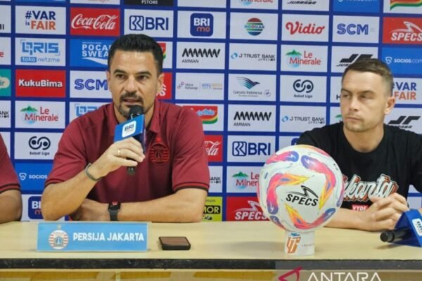 Pertarungan Seru: Doni Tri Siap Tampil Saat Persija Jakarta Hadapi Semen Padang Pertarungan Seru: Doni Tri Siap Tampil Saat Persija Jakarta Hadapi Semen Padang