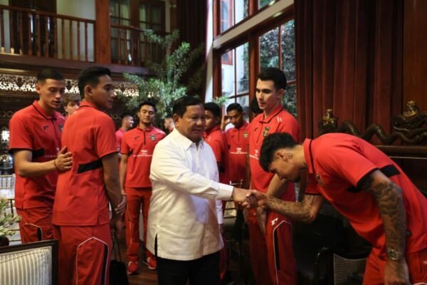 Pesan Presiden: Timnas Harus Tampil Maksimal Meski Sudah Lolos ke Playoff Pesan Presiden: Timnas Harus Tampil Maksimal Meski Sudah Lolos ke Playoff