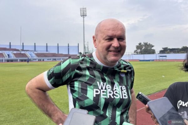 Bojan Hodak Konfirmasi Lima Pemain Absen Saat Hadapi Persita Bojan Hodak Konfirmasi Lima Pemain Absen Saat Hadapi Persita