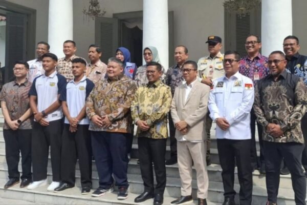 Judul Alternatif: "Dewa United Banten FC: Menggunakan BIS untuk Mendorong Pemulihan Ekonomi Daerah